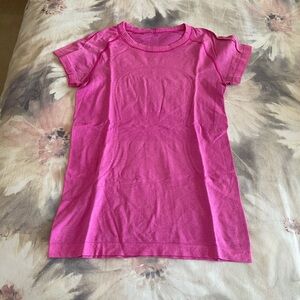 Lululemon Swiftly Tech Short-Sleeve Shirt Hip Length Hot Pink